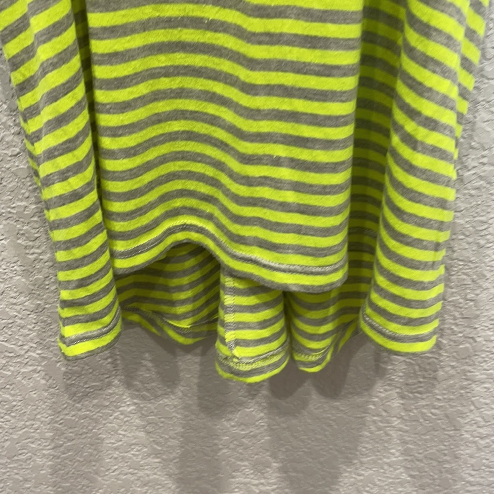 B Sharp Razorback Tank - Picture 2 of 4